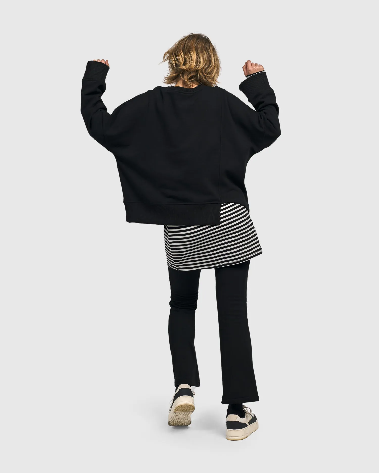 Alembika Urban Vapor Pullover Top