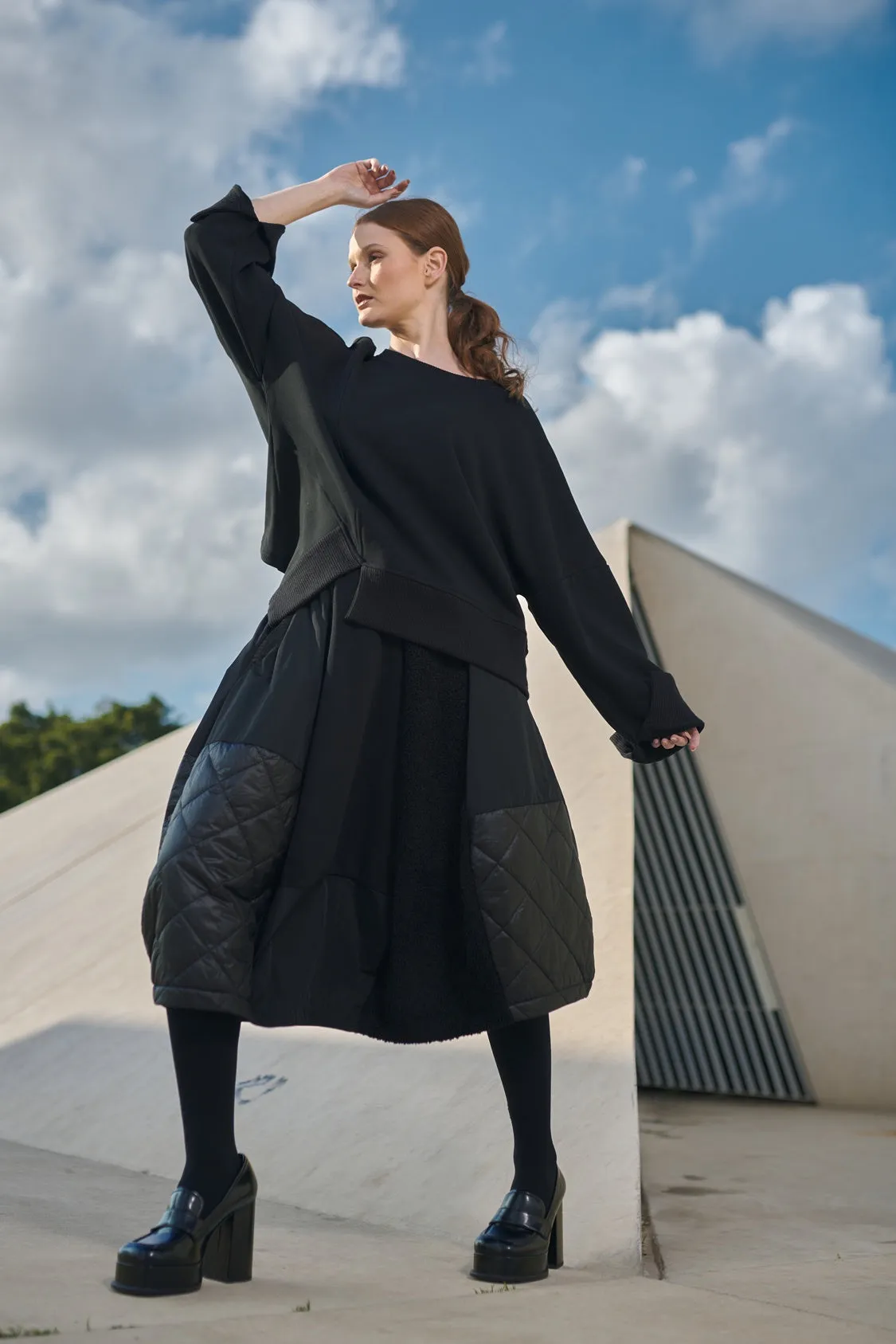 Alembika Urban Vapor Pullover Top