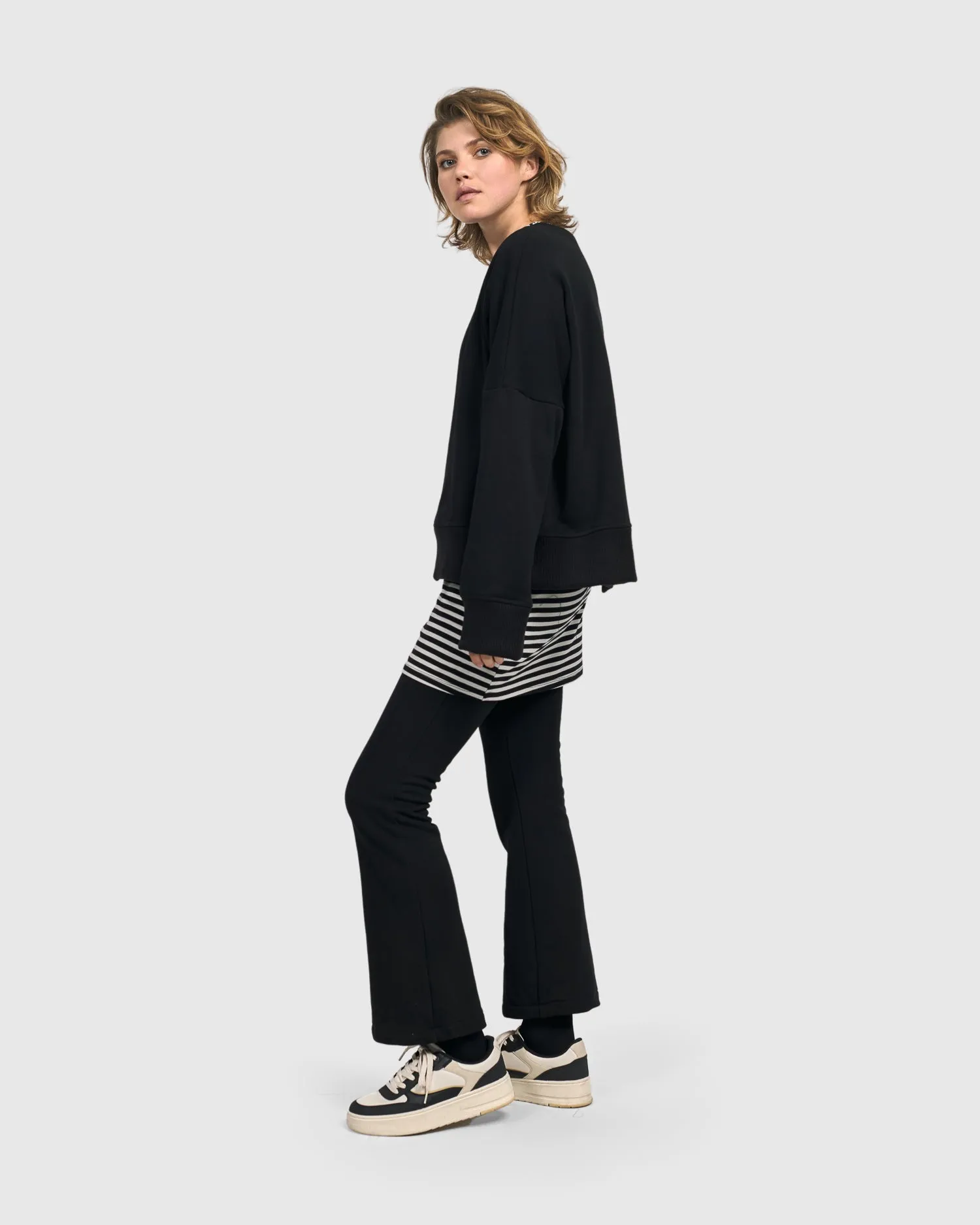 Alembika Urban Vapor Pullover Top