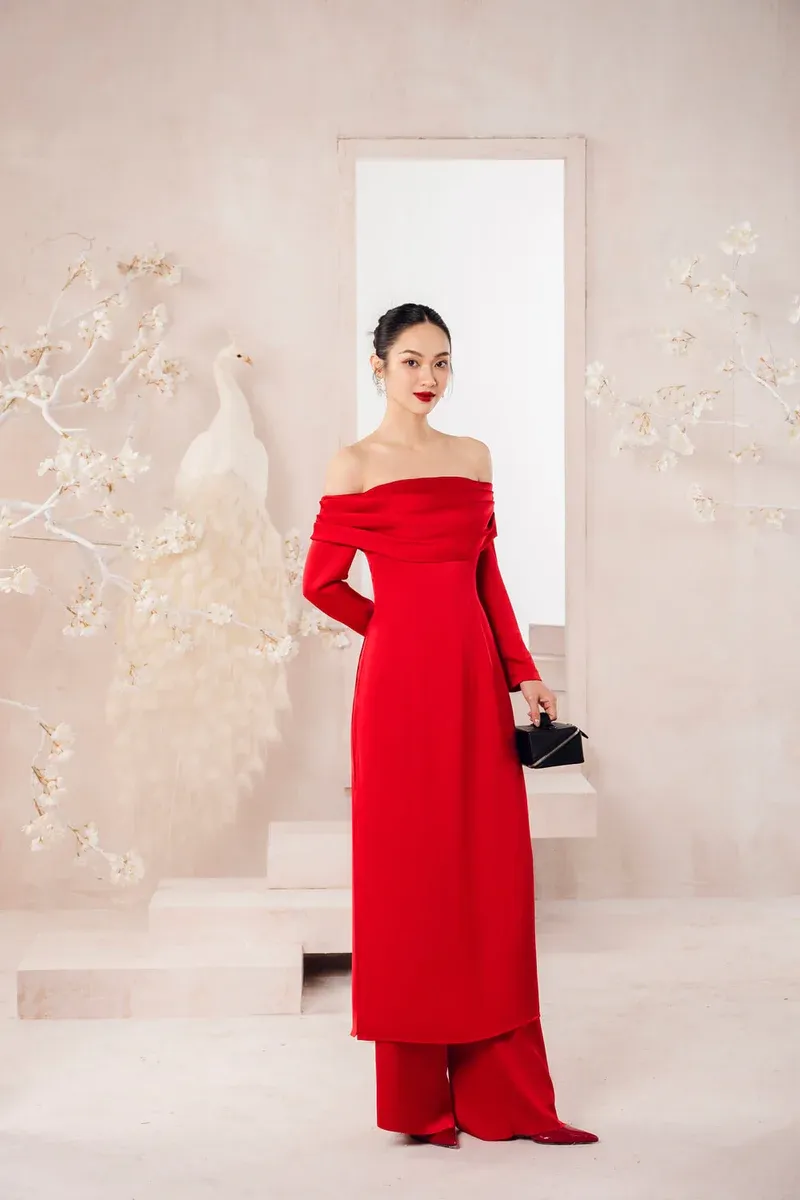 Draped-off shoulder for elegance, long sleeves and two-flap design straight pants with wide legs- Clelia