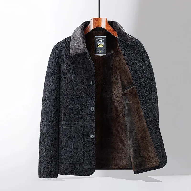 Men's wool coat in a classic fit - Elegant and warm
