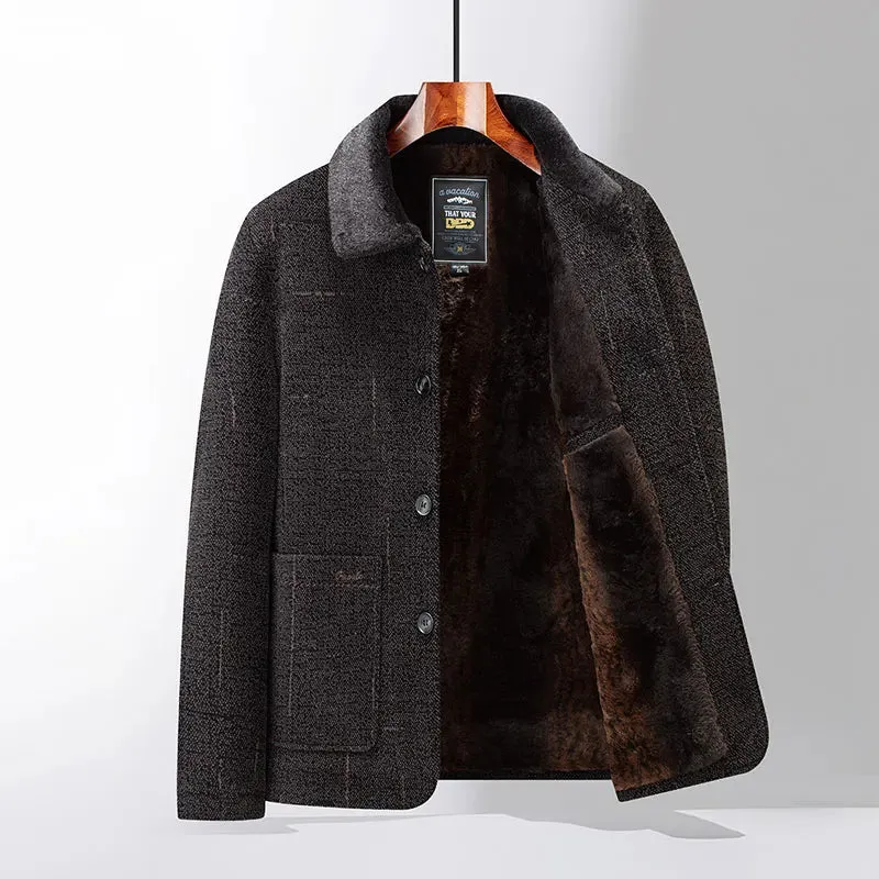 Men's wool coat in a classic fit - Elegant and warm