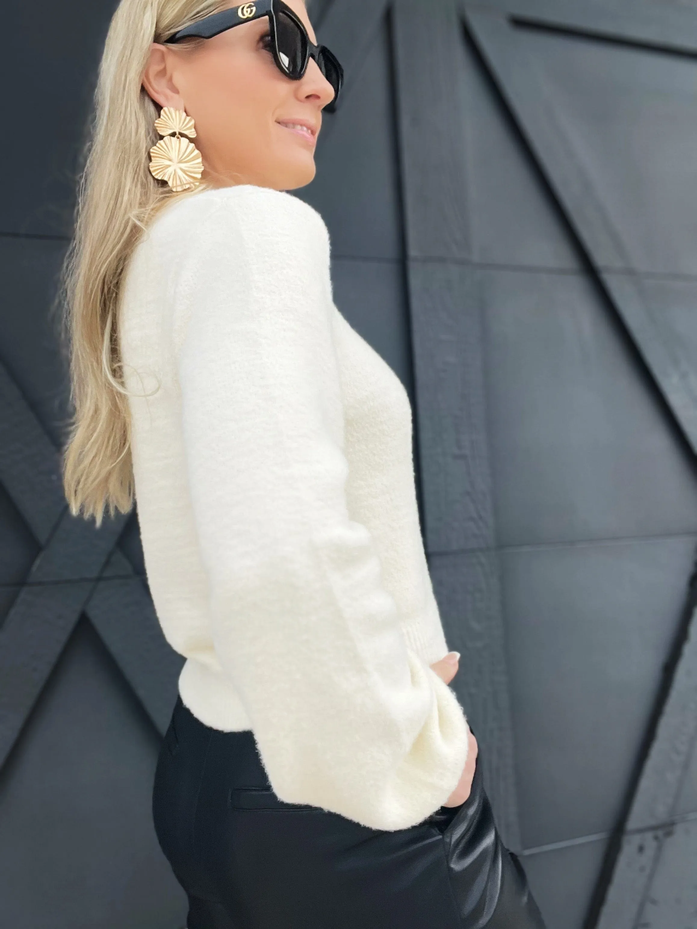Ride On By Cropped Sweater-Cream